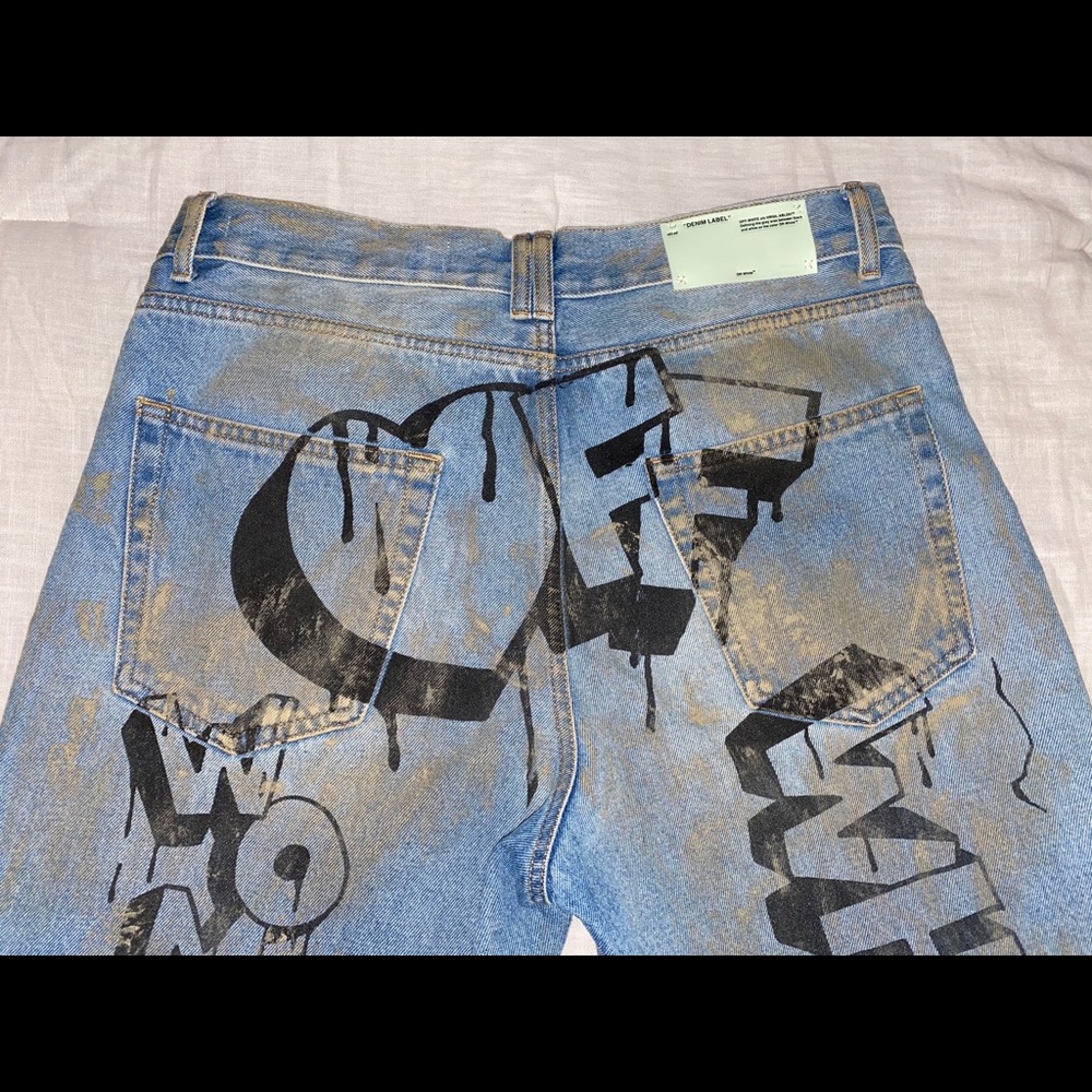 Off-white jeans